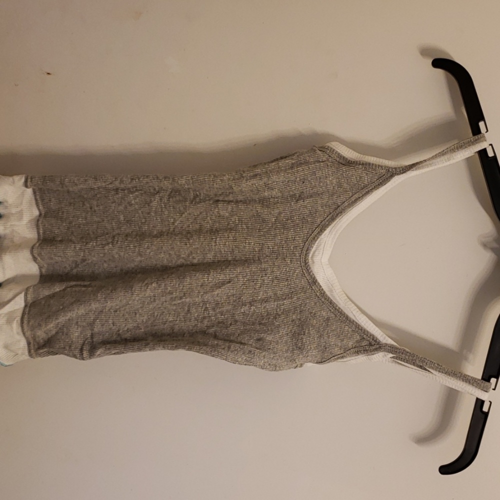Gray tank top